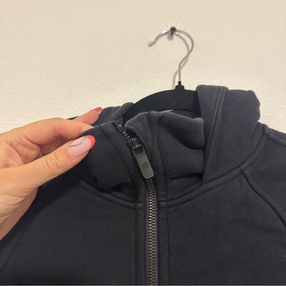 Lululemon Hooded Radiant Jacket Black Full Zip Side Pockets Size 6 Women’s - Picture 5 of 9